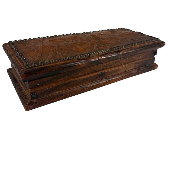 Vintage Wood Jewelry Box Carved Leather Top Roman Guards & Shields Design - Picture 11 of 11
